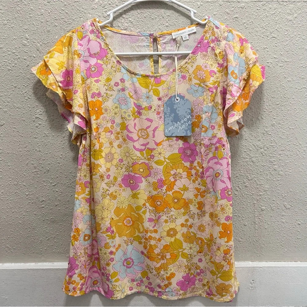 Emerson Rose Spring Floral Flutter Sleeve Blouse NWT M
